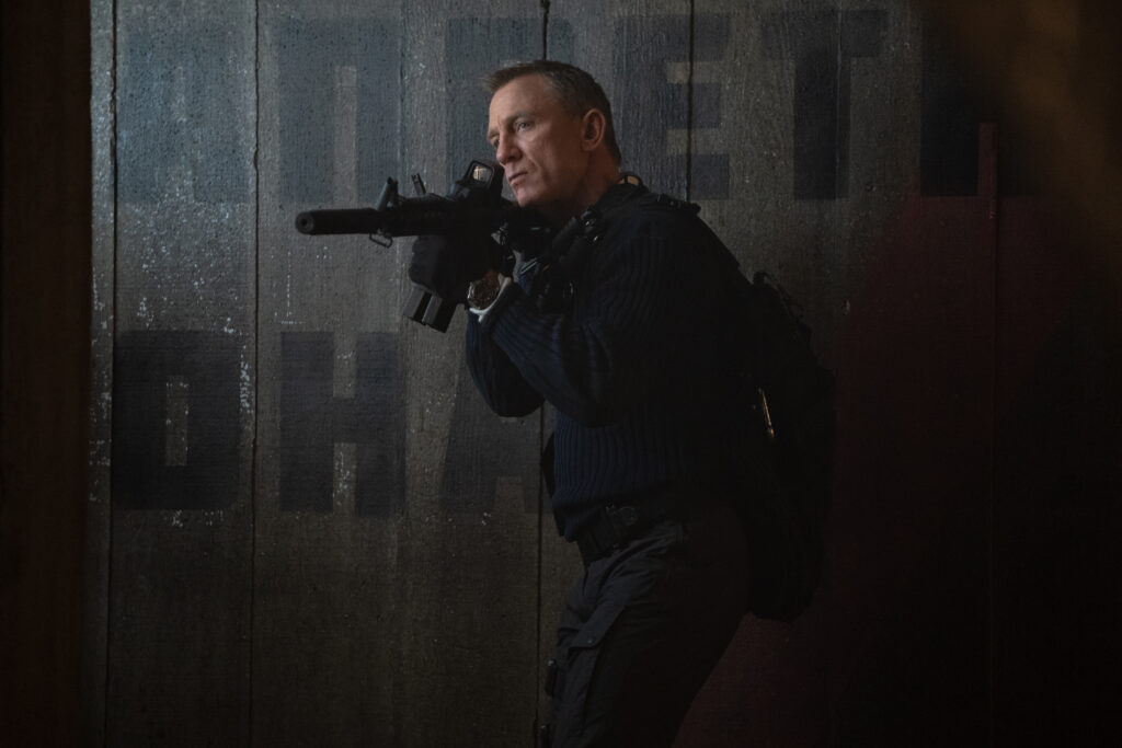 B25_36024_RC
James Bond (Daniel Craig) in
NO TIME TO DIE,
a DANJAQ and Metro Goldwyn Mayer Pictures film.
Credit: Nicola Dove
© 2019 DANJAQ, LLC AND MGM.  ALL RIGHTS RESERVED.